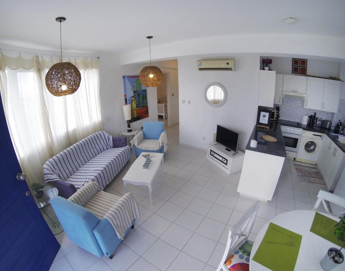 Apartamento Mia'S Cove Paphos Exterior foto